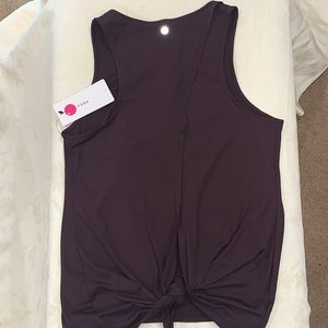 Athleisure/Yoga/Exercise Top - new - size M
